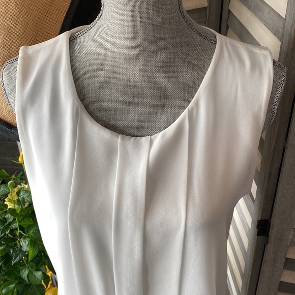 Tank Top Time - Picture 3 of 11